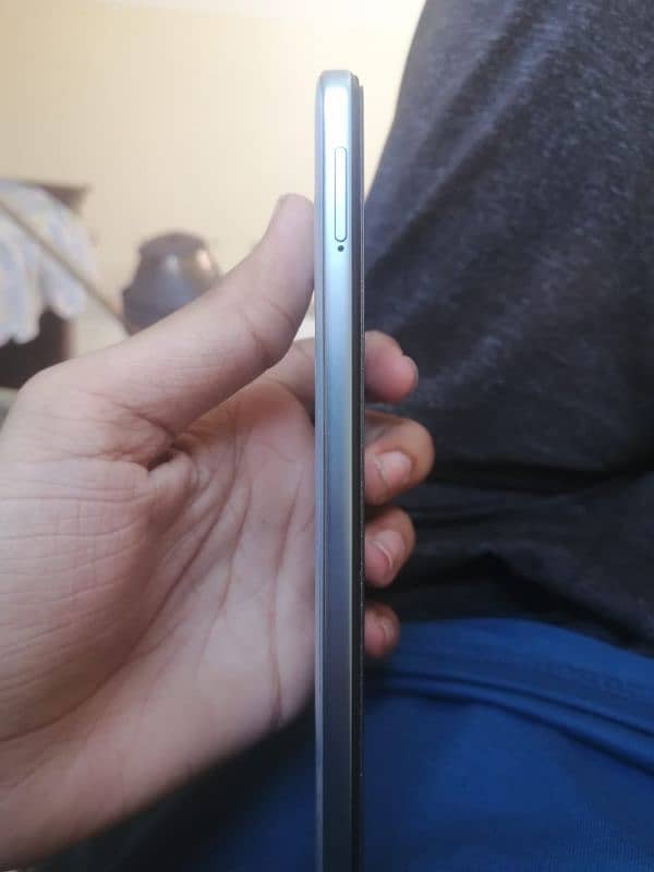 Redmi note 11 6/128 with box 4