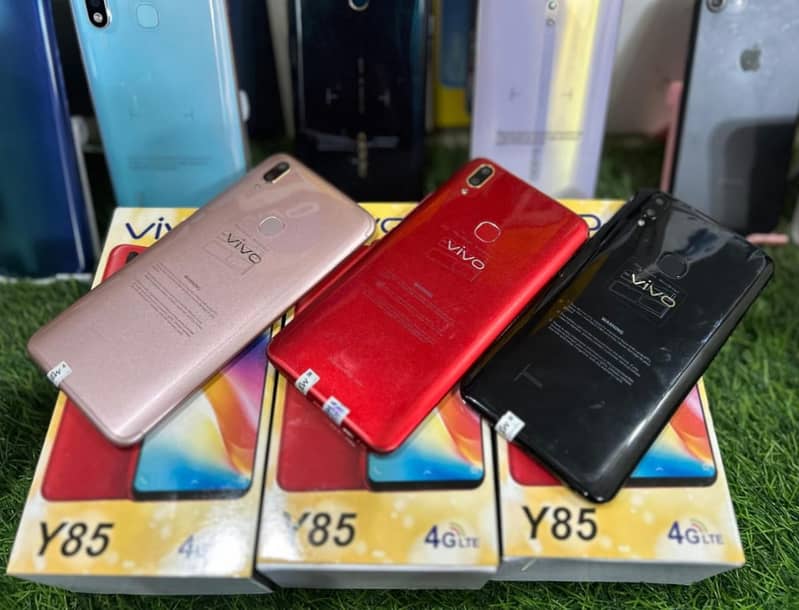 vivo y85 (4/64) dual sim PTA approved stock available 2