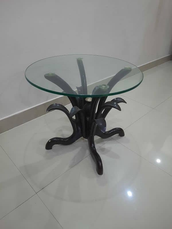 central table with glass 0