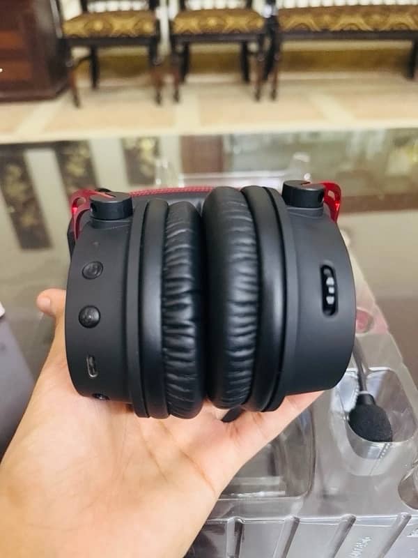 HyperX Cloud Alpha Wireless With Box 7