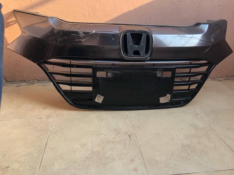 Honda Vezel 2015 Front Grill 1