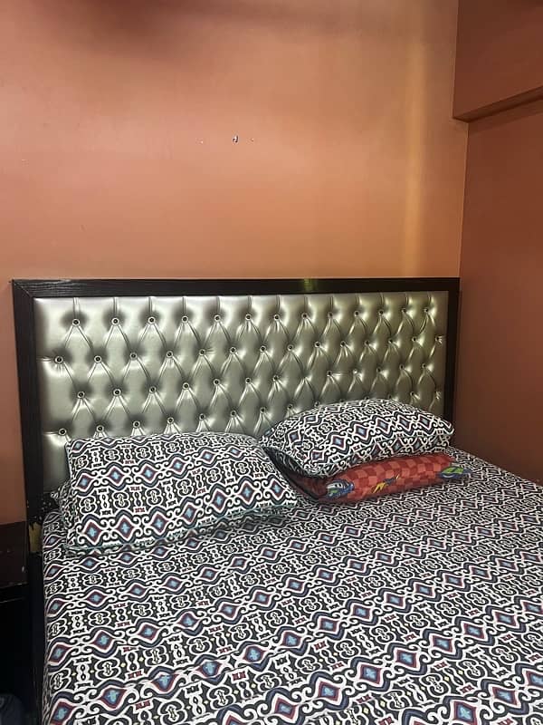 Used Bedset for sale. (urgent) 2