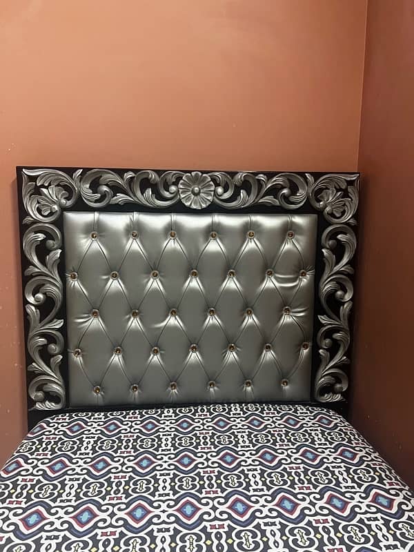 Used Bedset for sale. (urgent) 5