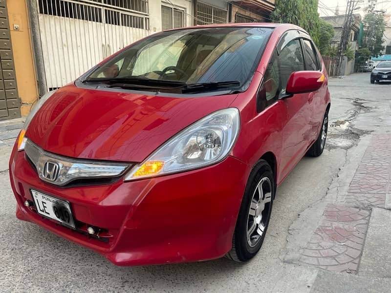 O3OO OO47949 Honda Fit 2016 hybrid automatic car urgent sale 3