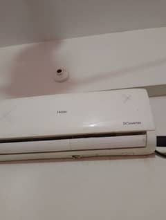 Haier DC inverter 1 ton AC