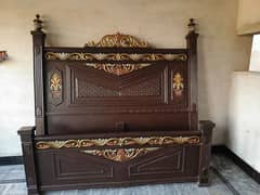 bed set available in good condition,