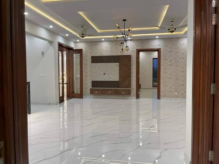 1 Kanal Full Basement New Modern Design House Prime Hot dha Phase3 12