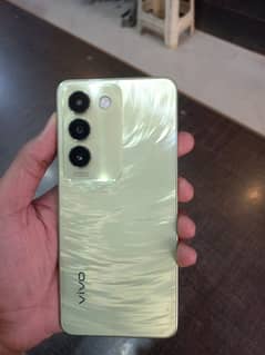 Vivo y100