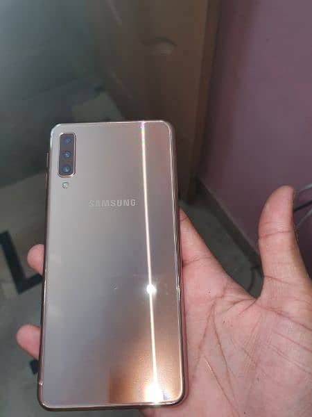 samsung  4 gb 128 gb 10 by 10 condition 0