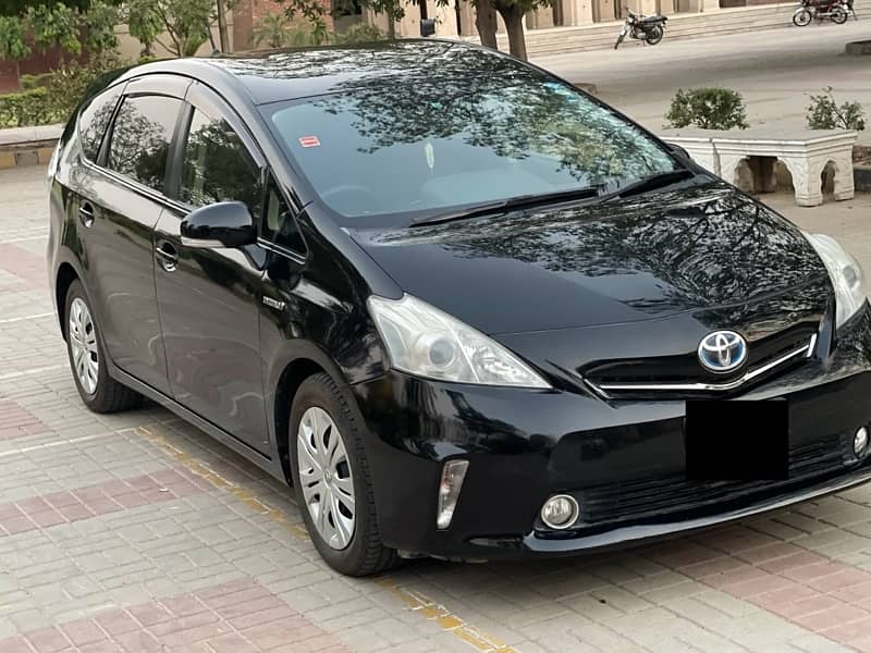 TOYOTA PRIUS ALPHA 2012 MODEL 2016 KARACHI REG 2