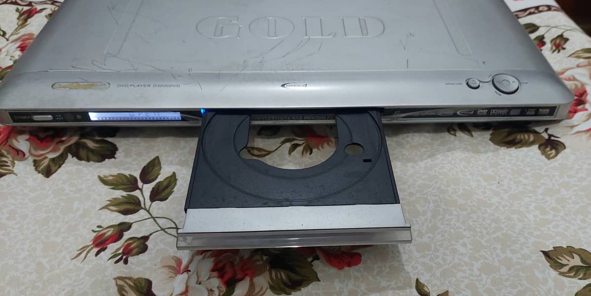 GOLD DVD PLAYER 2