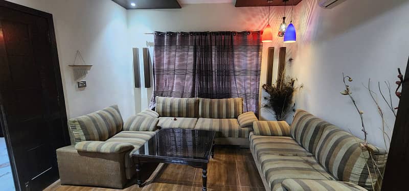 Available from 20 November.  1 kanal full furnished House For Rent With Gas Near To Talwar Chowk In SECTOR C GULBAHAR Blocks Bahria Town Lahore 4