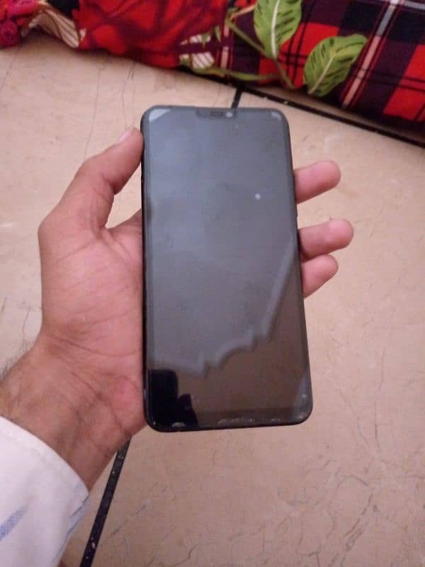 vivo V9 4/64 official. . . . . . . 0