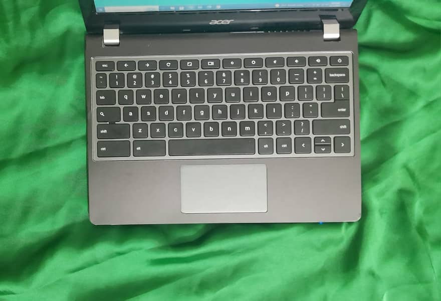 Acer Celeron 6th gen processor  4 gb ram 128 gb ssd 2