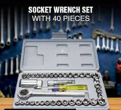 •40 PCs Tool kit• 0