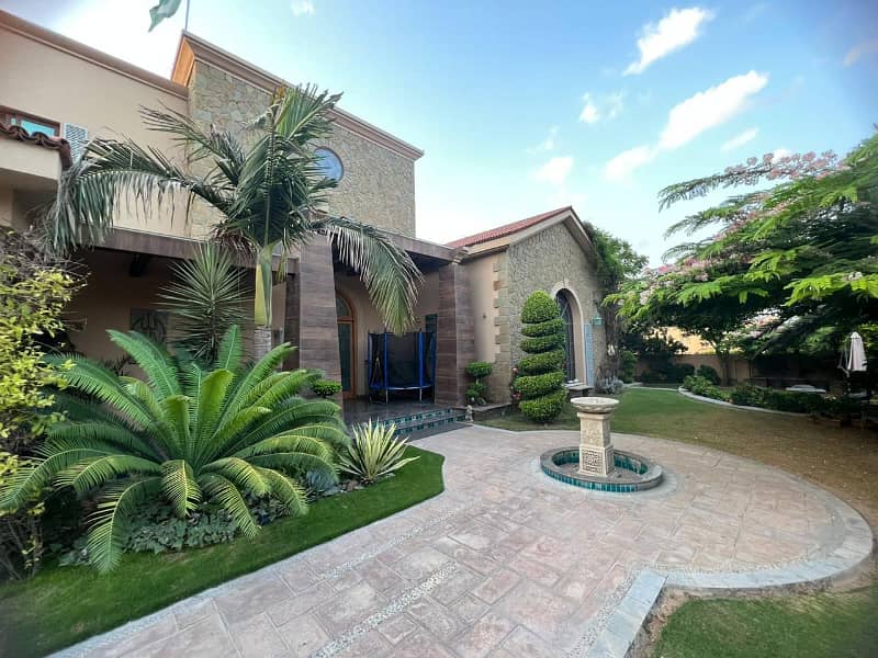 4 Kanal Spanish Villa Available For Sale 0