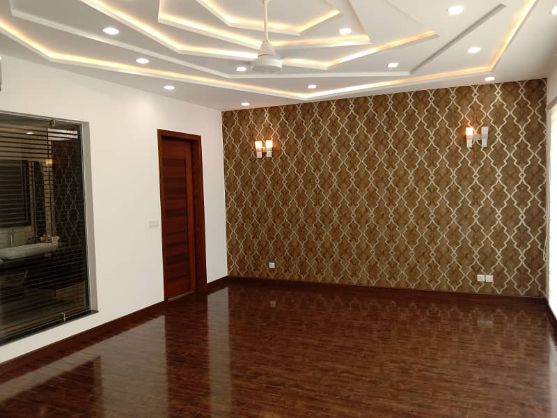 1 Kanal Stylish New House Prime Hot For Sale dha Phase3 near Y block 12