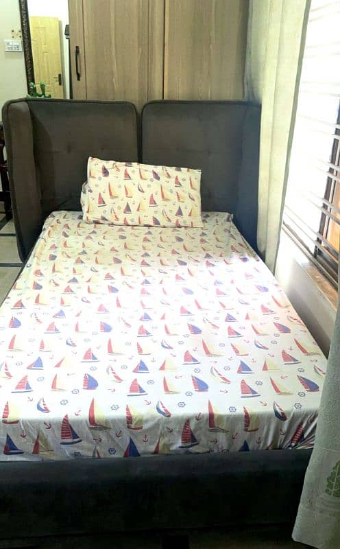 foam padded bed with free mattress 4