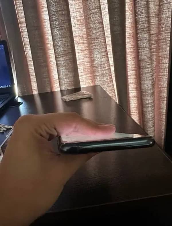 iPhone 11 pro max 256 gb with box dual sim non PTA fu water pack mobil 2