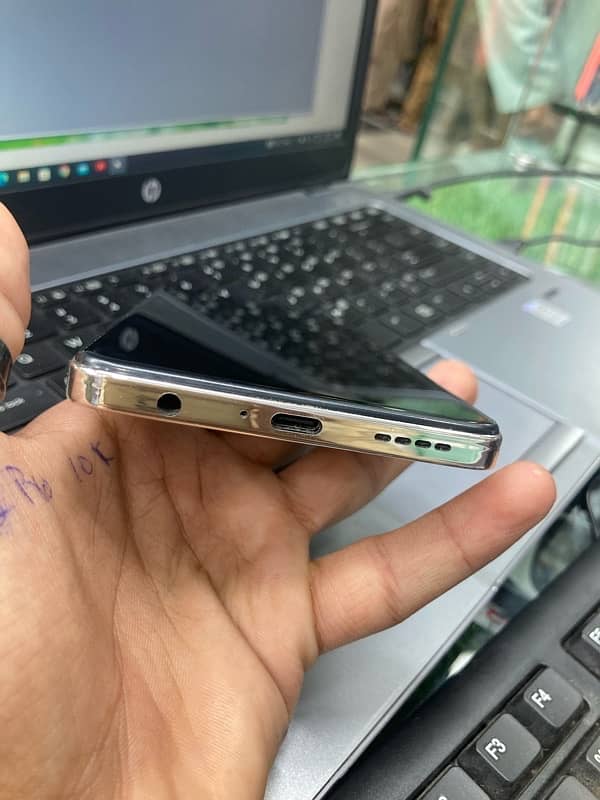 Infinix Hot 40pro with Box 3