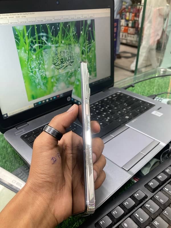 Infinix Hot 40pro with Box 5