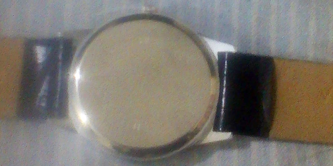 Omega quartz wrist watch for men 1