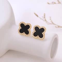 beautiful clover studs