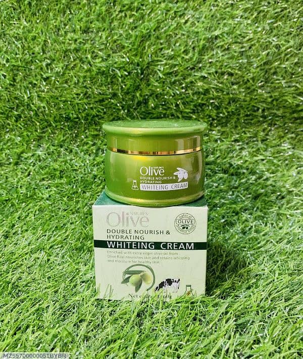 Nourishing & Hydrating Whitening Cream 2