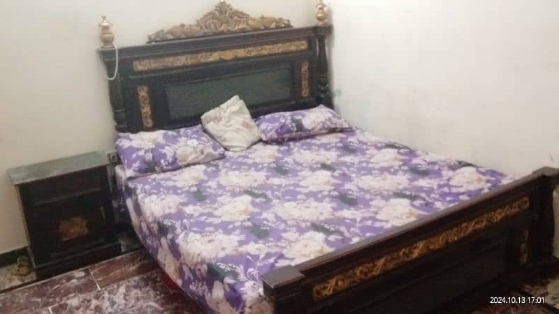 Wooden Bed for Sale 0