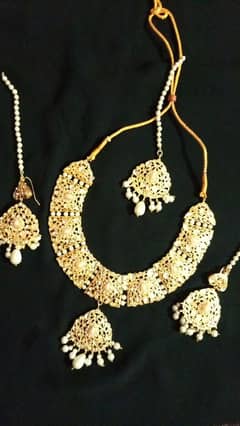 Indian Golden set with bindiaa