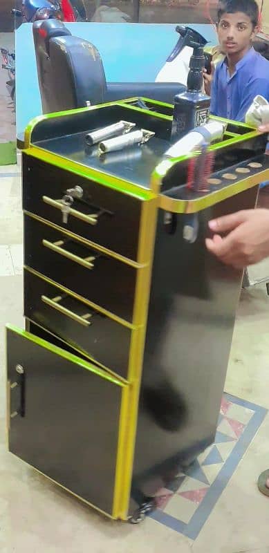 3 Saloon Trolliyian & 1  Trolley price is 11,500 × 3, Hole sale Market 17