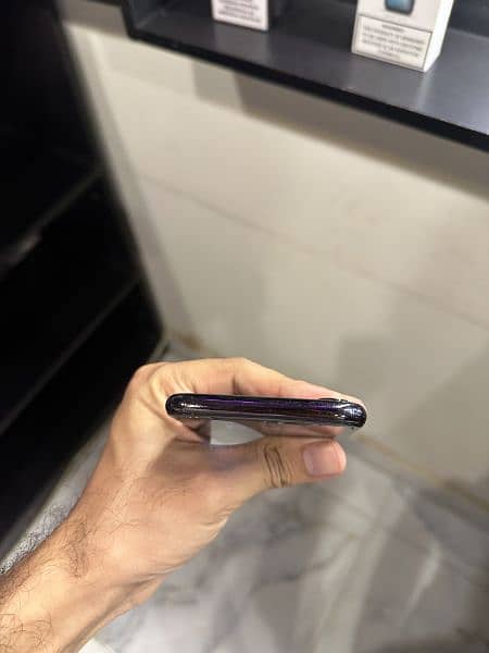 iPhone X 256GB 4