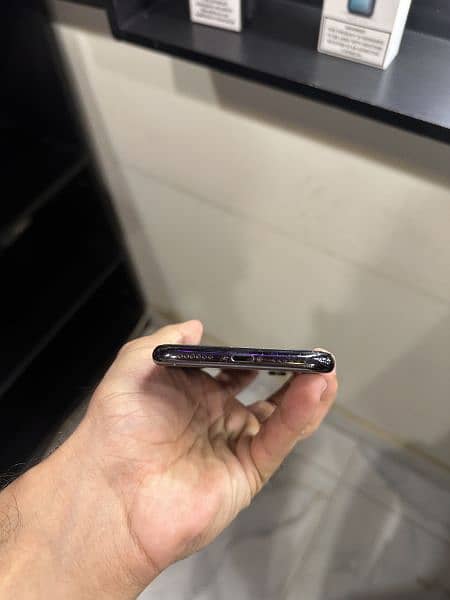 iPhone X 256GB 5