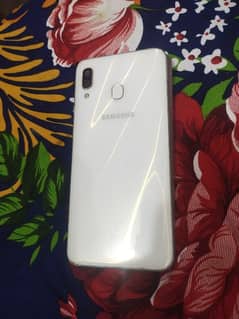 Samsung A30 4GB 64GB White