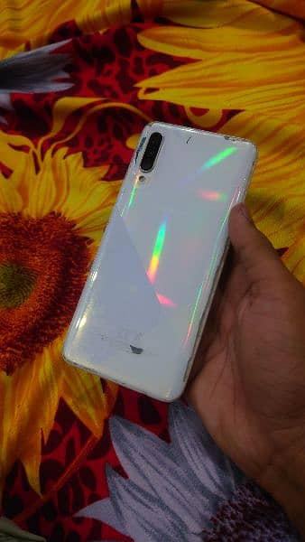 Exchange or Sale Samsung Galaxy a30s , 4/64 , with box and charger 1