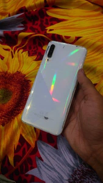 Exchange or Sale Samsung Galaxy a30s , 4/64 , with box and charger 8