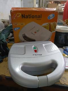 National sandwich maker 10 by 10 condition silver colour 0