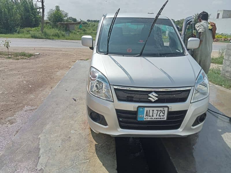 Suzuki Wagon R 2018 1