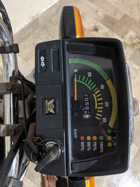 Road King E-Bike RK 70 E power Karachi number 3