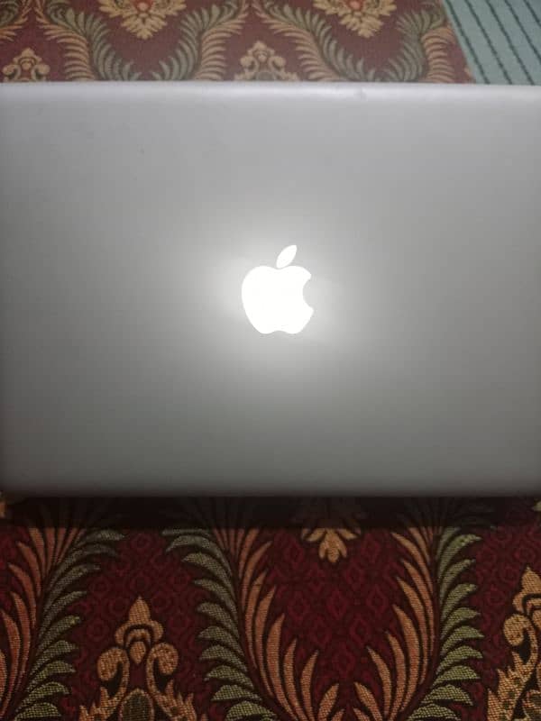 MacBook pro i5 2012 mid 1