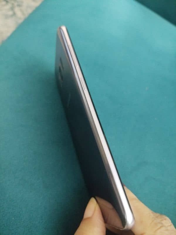 Samsung Galaxy S8 Good Condition Mobile 64 GB 9