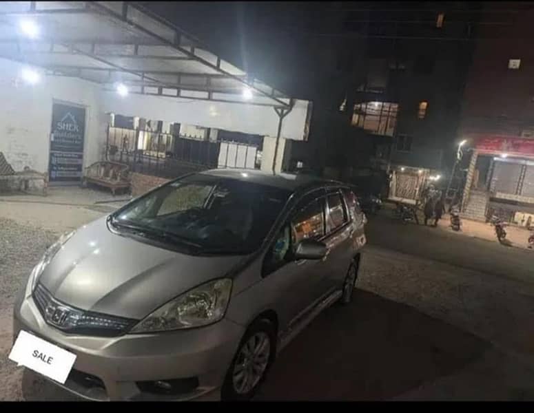 Honda Fit shuttle 2012 2