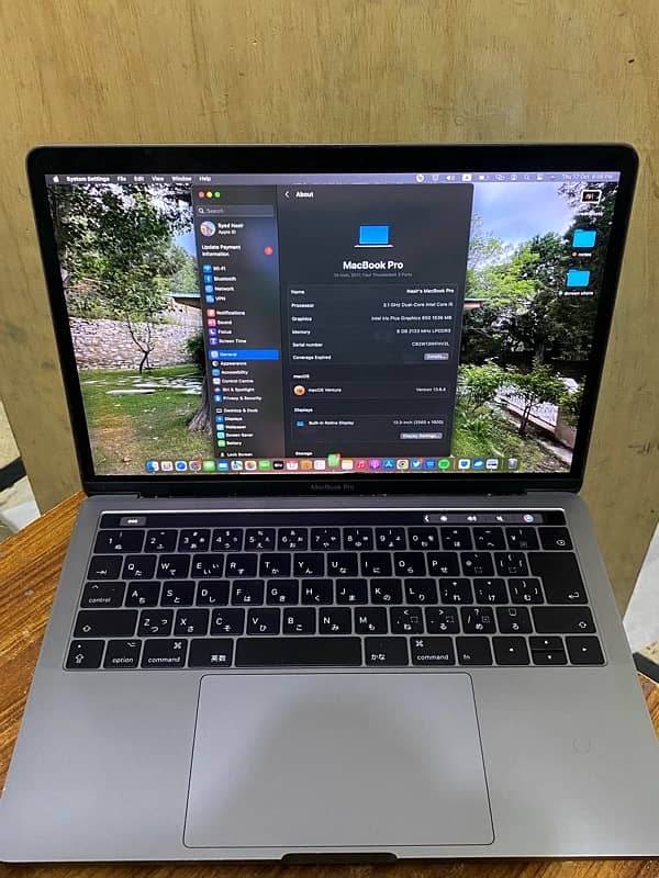 MacBook Pro 2017 13-inch (Grey) 3