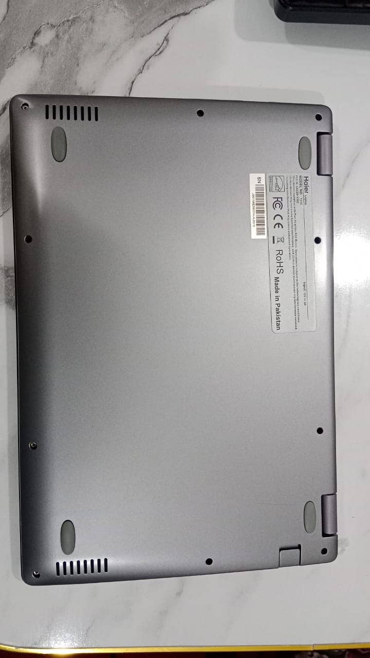 Haier Y11C laptop  8GB RAM / 128 ssd and 1Tb HDD 1