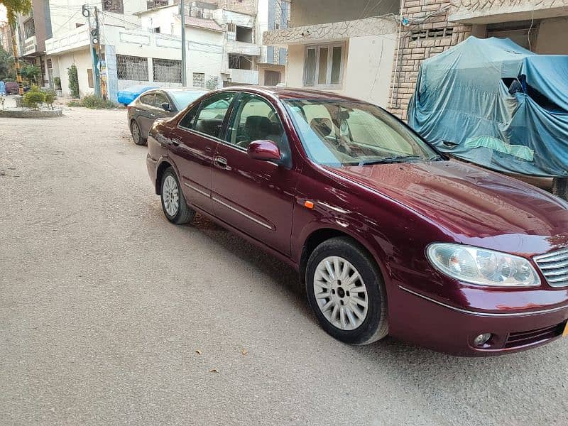 Nissan Sunny 2009 1