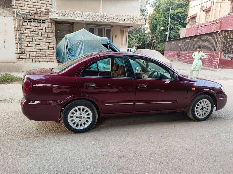 Nissan Sunny 2009 8