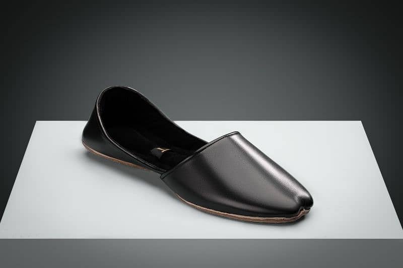 Handcrafted Peshawari Chappals For Men and Boys. 0