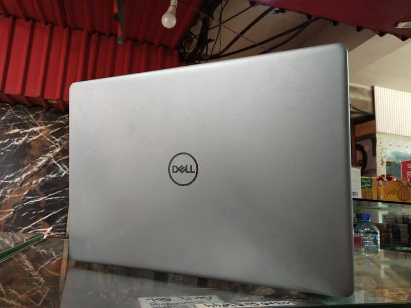 Dell Inspiron 15 5000 series i7 8gen 0