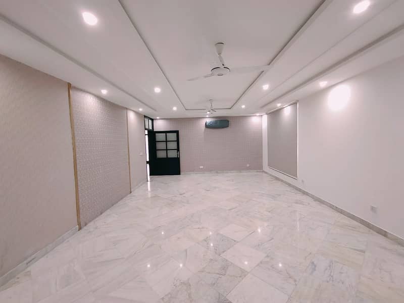 1 Kanal House For Rent In DHA Lahore Phase 2 Facing Park 32