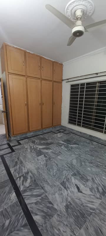 10 marla upper portion available for rent in bahria town phase 3 6